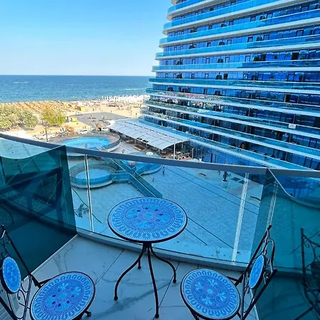 公寓 Mamaia Nord Sea View White Titanic 那沃达利